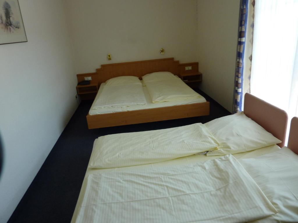 Hotel Eydt Kirchheim 基希海姆 客房 照片
